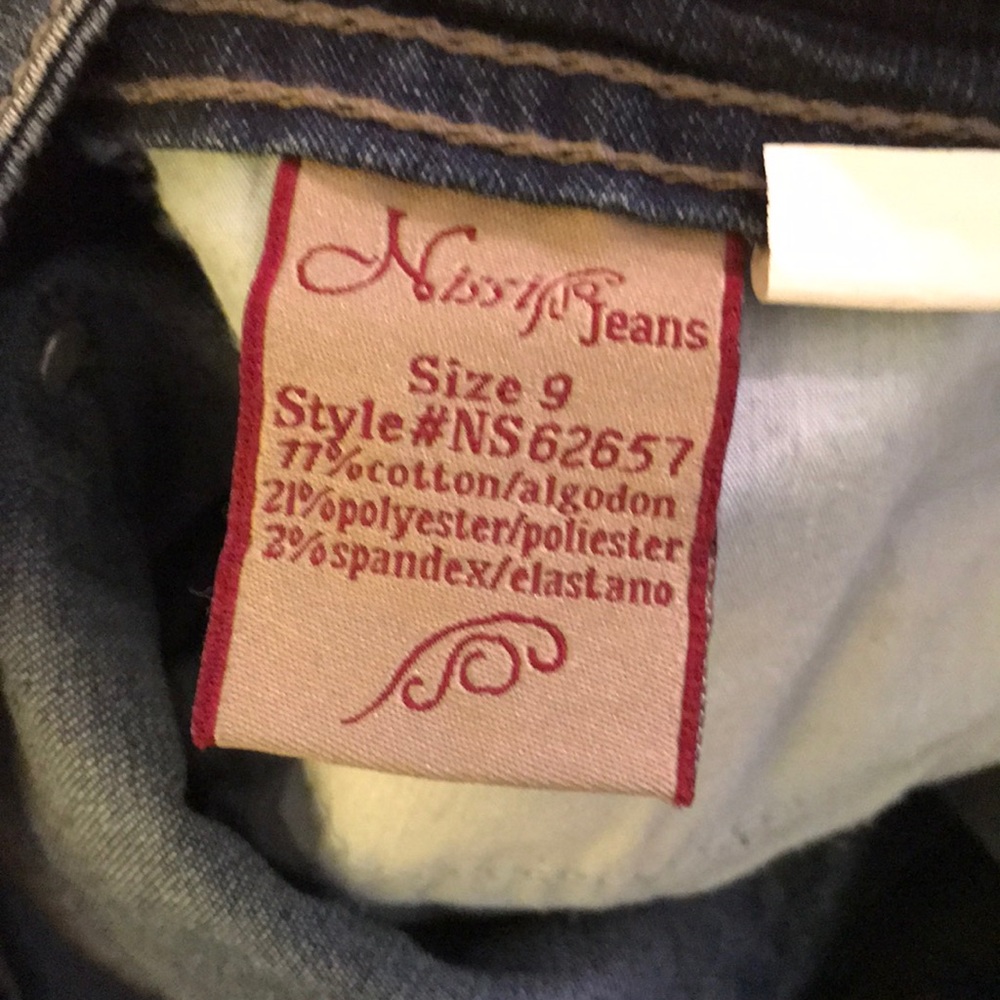 Jean capris - Picture 3 of 3